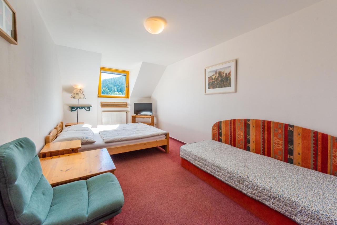 Hotel Modrin Pec pod Sněžkou Kültér fotó